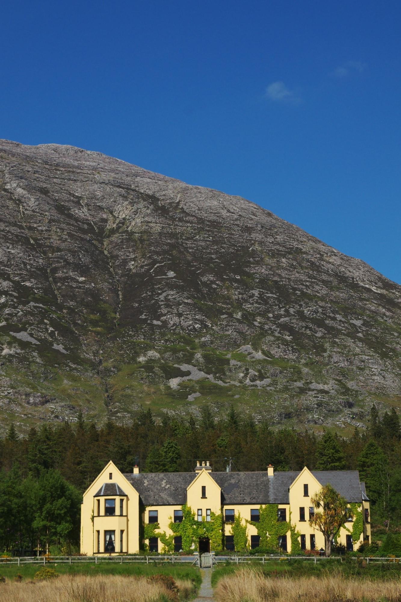 Lough Inagh Lodge Hotel Recess Exterior photo